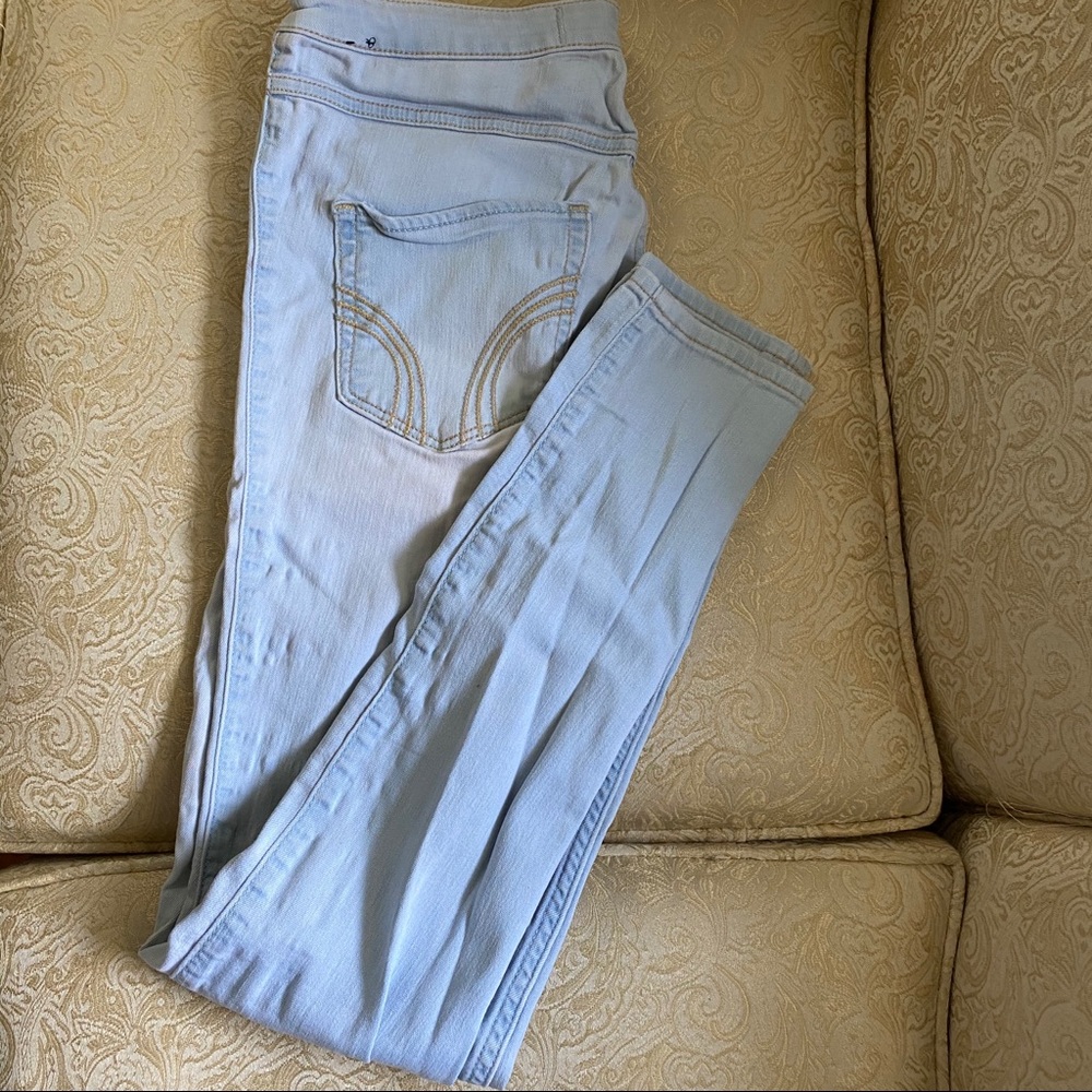 Hollister Jean